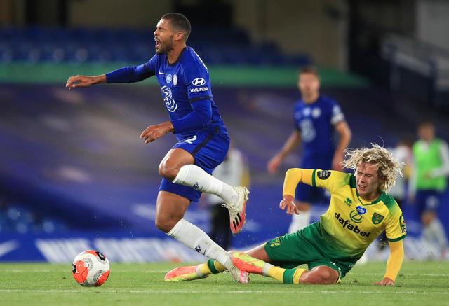 不仅是青石, 公里苍山挑, 行走的表情