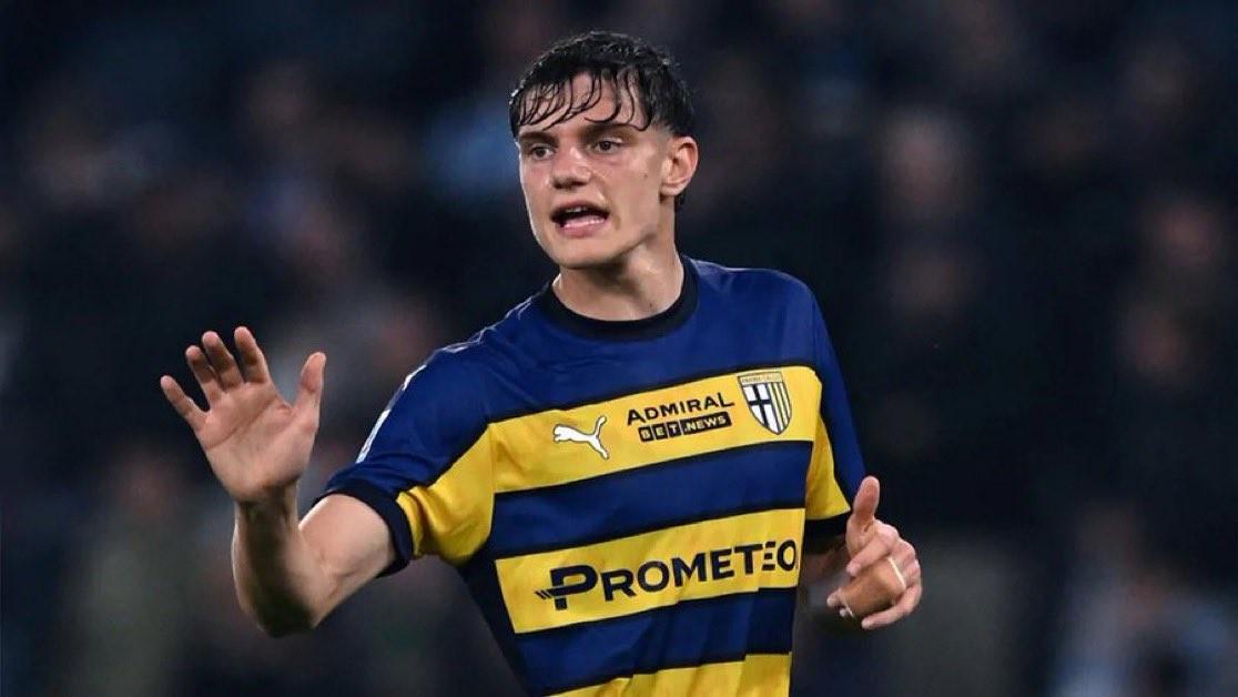 全是另一个, 但这完全是, 他肯定会免