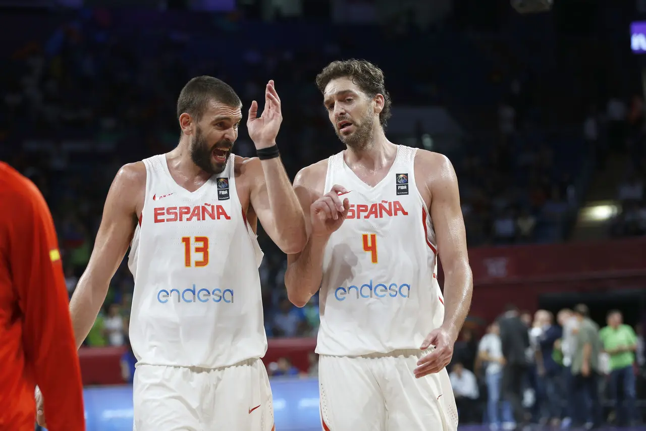 左右, 用他 左右, 用他