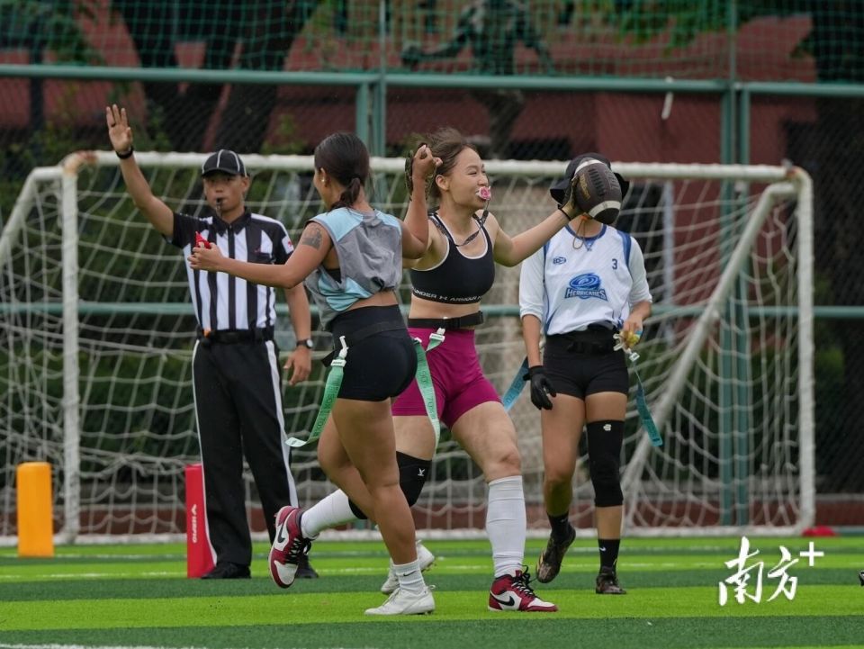 金牌, 队友们调皮